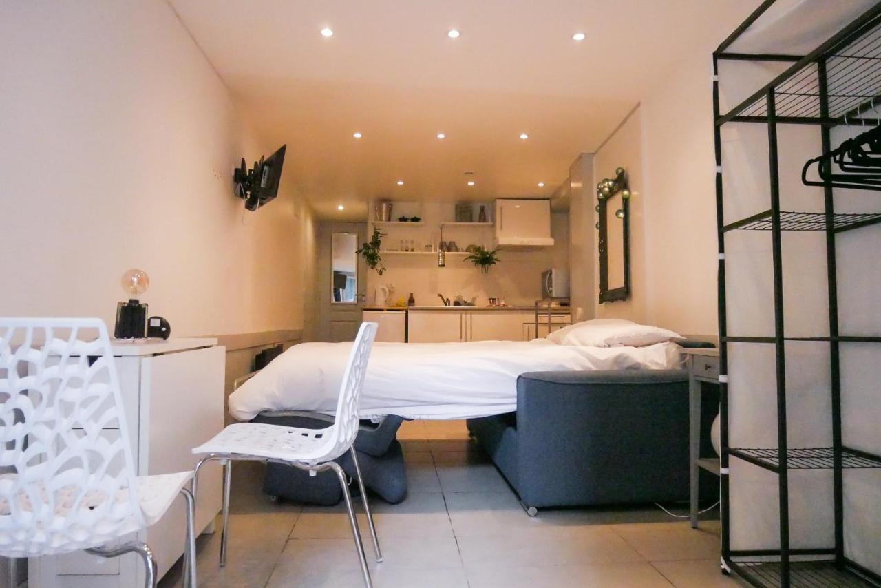 Le Studio - La Roquebrussanne Apartamento Exterior foto